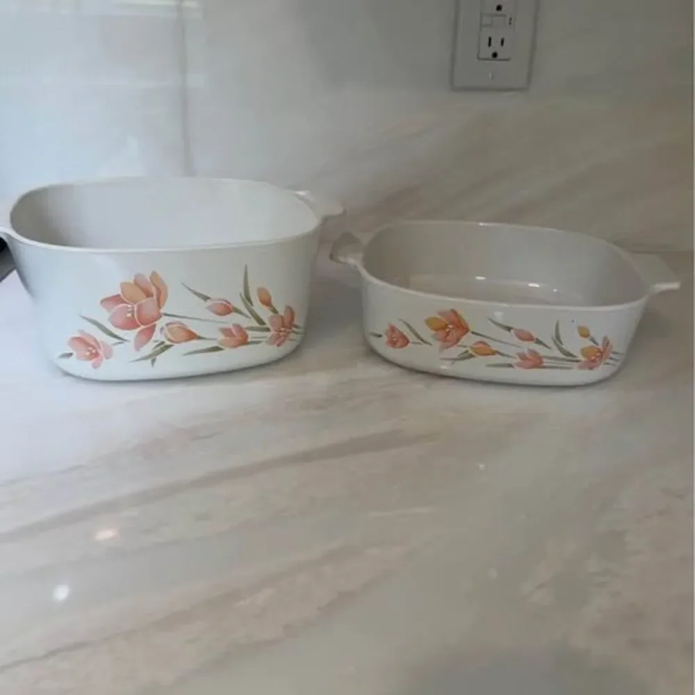 Vintage 1980’s CorningWare Peach Floral Casserole Dishes set 3 liter and 2 liter
